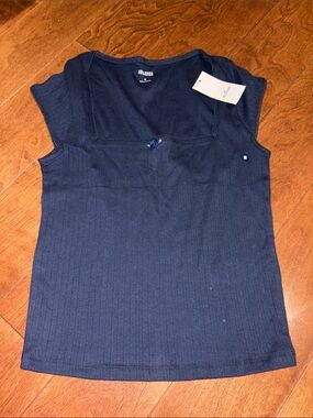 NEW HOLLISTER LACE TOP